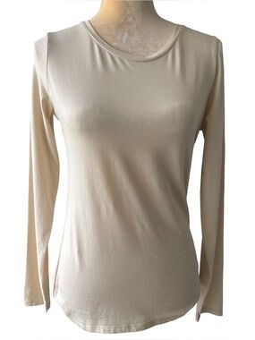 Tahari Medium Modern Essentials Women’s Long Sleeve Basic T Shirt Solid Tan NWT